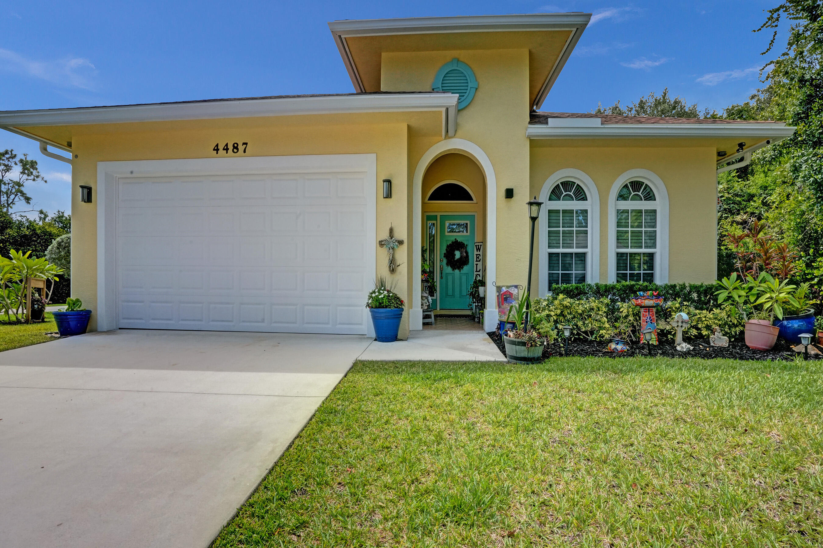4487 Southeast Chelsea Circle Stuart, FL 34997 - Photo 32 of 36 Newer build - 2017