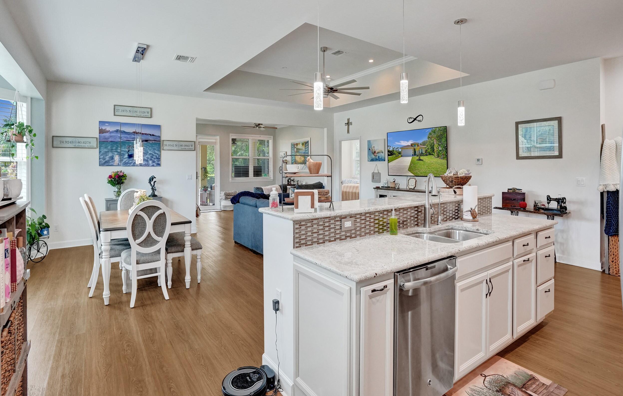 4487 Southeast Chelsea Circle Stuart, FL 34997 - Photo 7 of 36 Move-in Ready