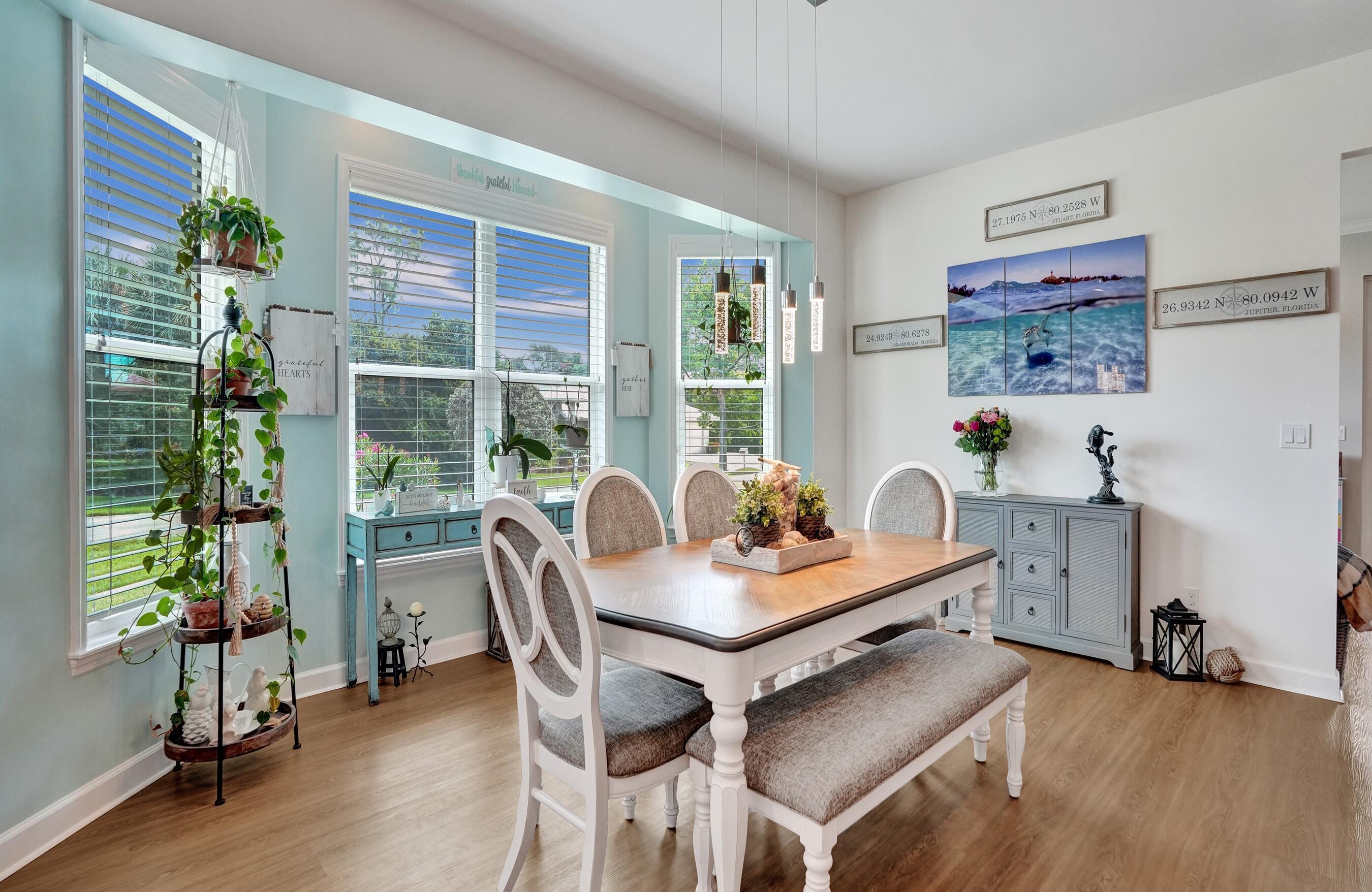 4487 Southeast Chelsea Circle Stuart, FL 34997 - Photo 8 of 36 Cheerful Dining Area
