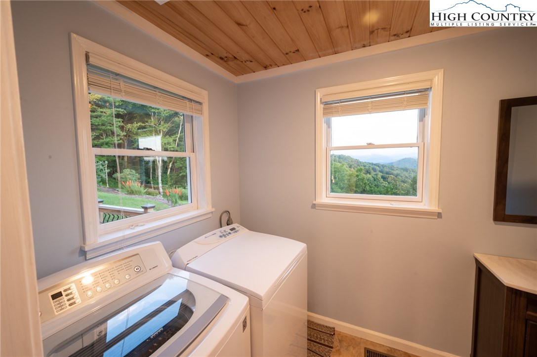 355 Chestnut Knob Road Boone, NC 28607 - Photo 13 of 45 Gallery Image 13