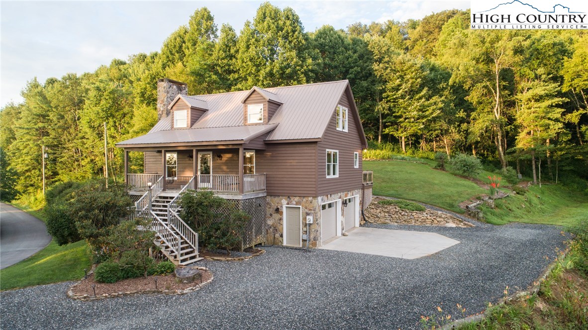 355 Chestnut Knob Road Boone, NC 28607 - Photo 3 of 45 Gallery Image 3
