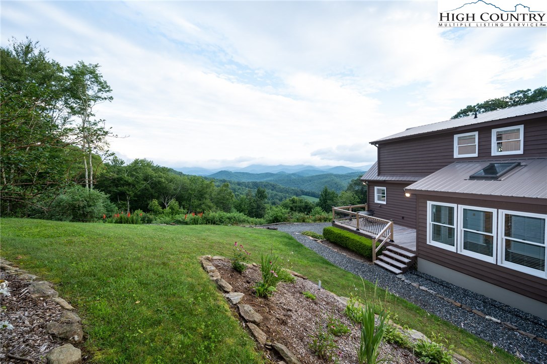 355 Chestnut Knob Road Boone, NC 28607 - Photo 7 of 45 Gallery Image 7