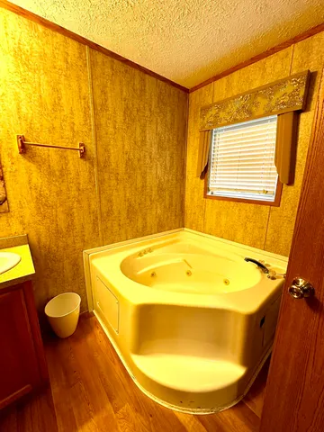 $195,000 | 1068 10th Avenue, Hancock, WI 54943