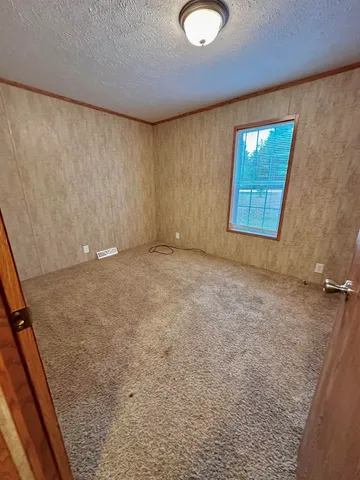 $195,000 | 1068 10th Avenue, Hancock, WI 54943