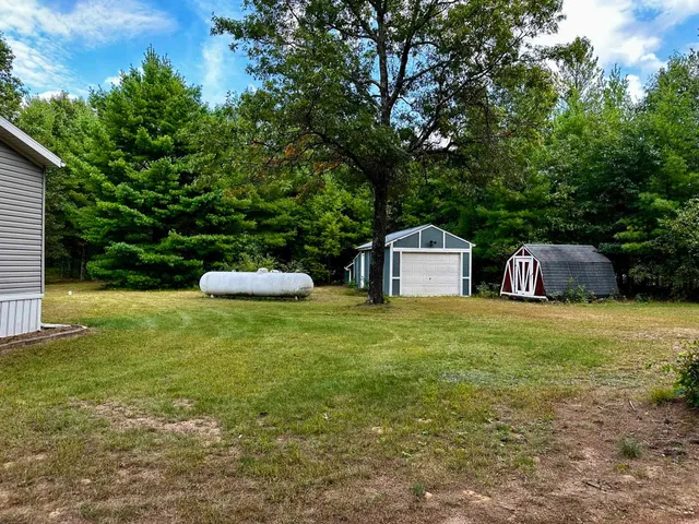 $195,000 | 1068 10th Avenue, Hancock, WI 54943