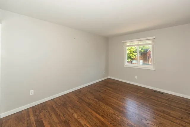 $240,000 | 3305 Williamsburg Road, Ann Arbor, MI 48108