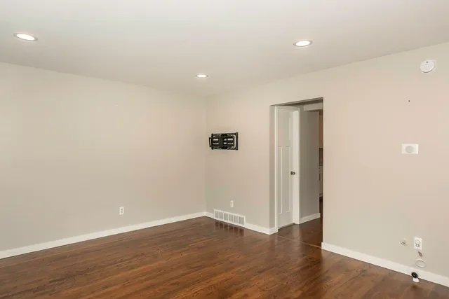 $240,000 | 3305 Williamsburg Road, Ann Arbor, MI 48108