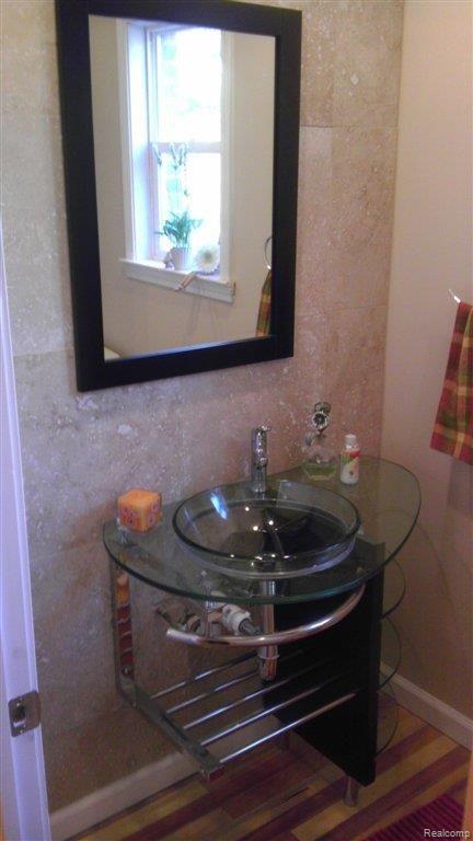 28365 Rollcrest Road Farmington, MI 48334 - Photo 6 of 25 IMAG0844.jpg