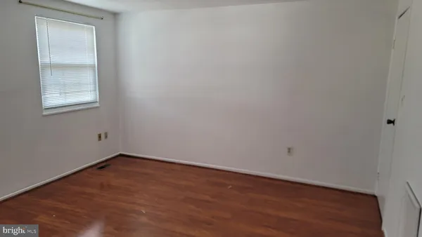 $2,300 | 19212 Deep Run Court, Germantown, MD 20876