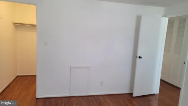 $2,300 | 19212 Deep Run Court, Germantown, MD 20876