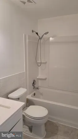 $2,300 | 19212 Deep Run Court, Germantown, MD 20876