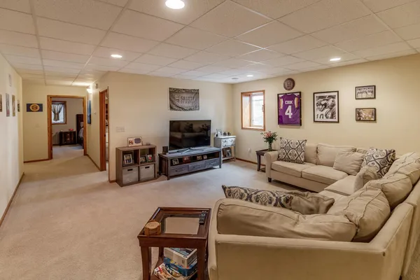 $724,900 | 13290 Boonstra Drive, Nevis, MN 56467