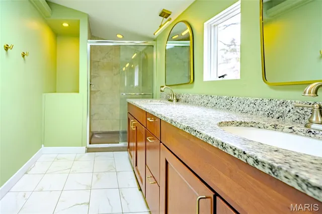 $539,900 | 452 Iris Lane, Kirkwood, MO 63122