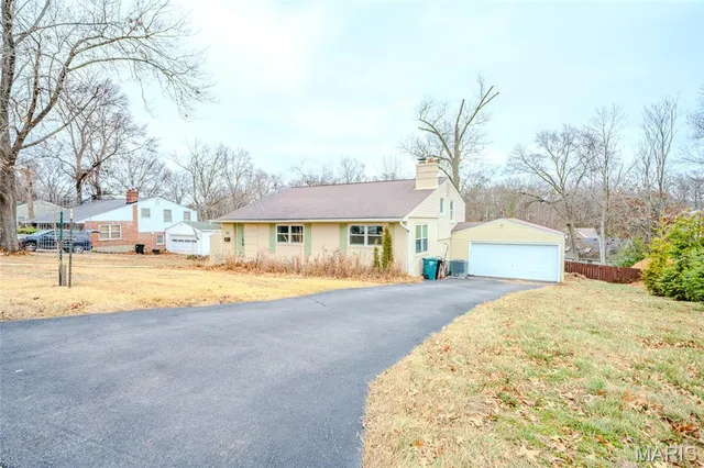 $539,900 | 452 Iris Lane, Kirkwood, MO 63122