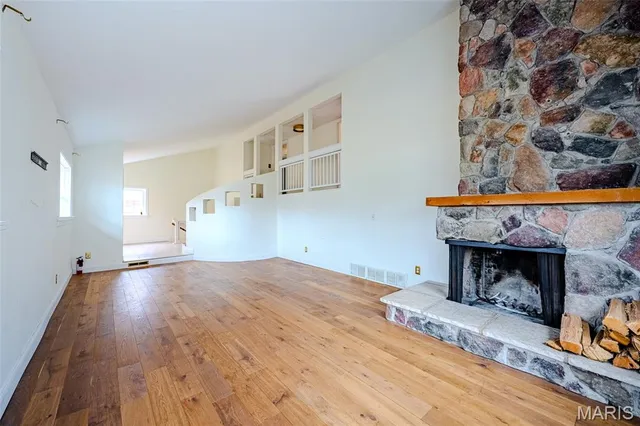 $539,900 | 452 Iris Lane, Kirkwood, MO 63122