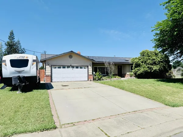 $375,000 | 535 North Roberta Way, Marysville, CA 95901