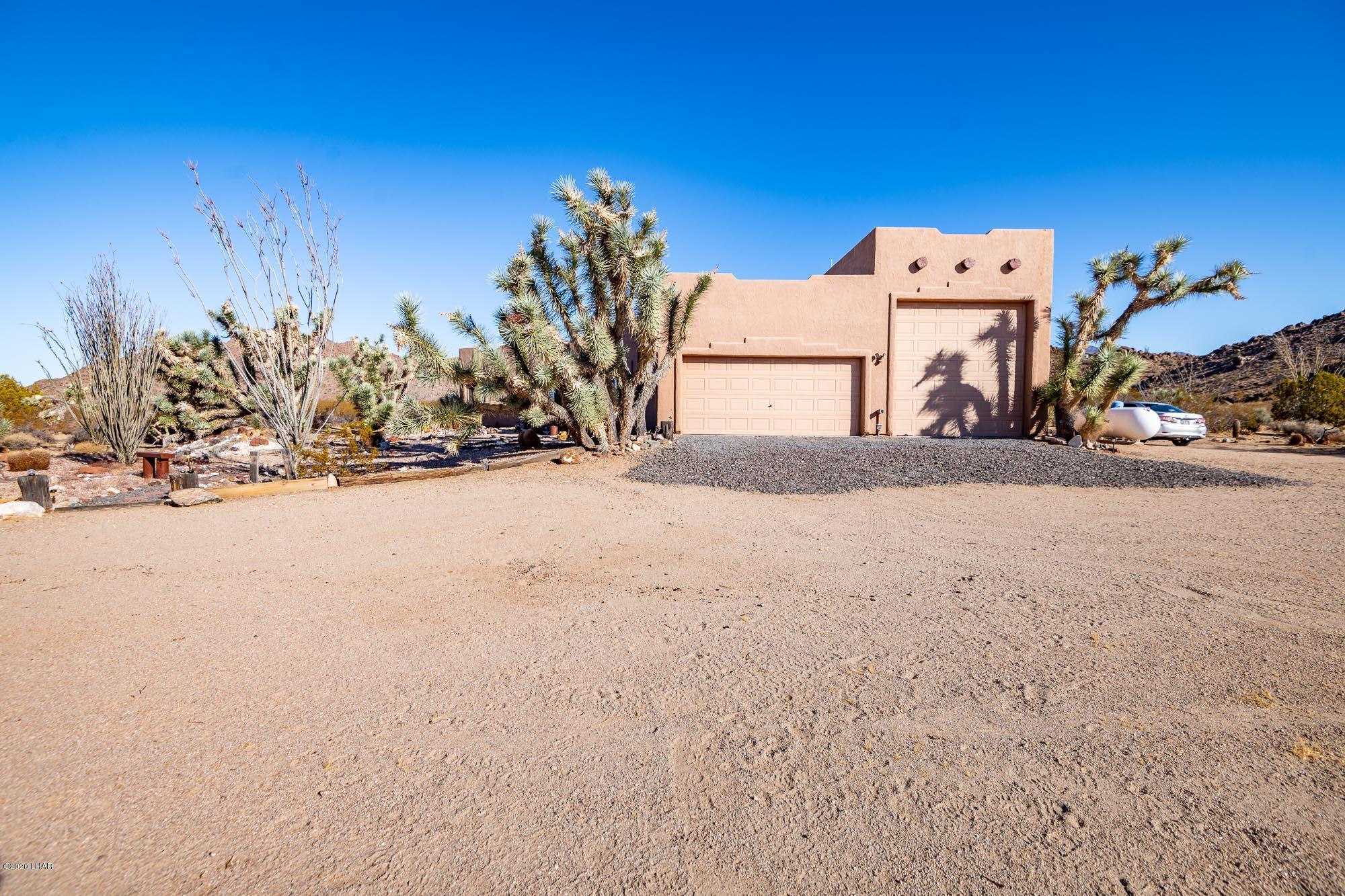 18060 South Tom Mix Road Yucca, AZ 86438 - Photo 3 of 50 18060 S Tom Mix Rd (27 of 58) - Copy