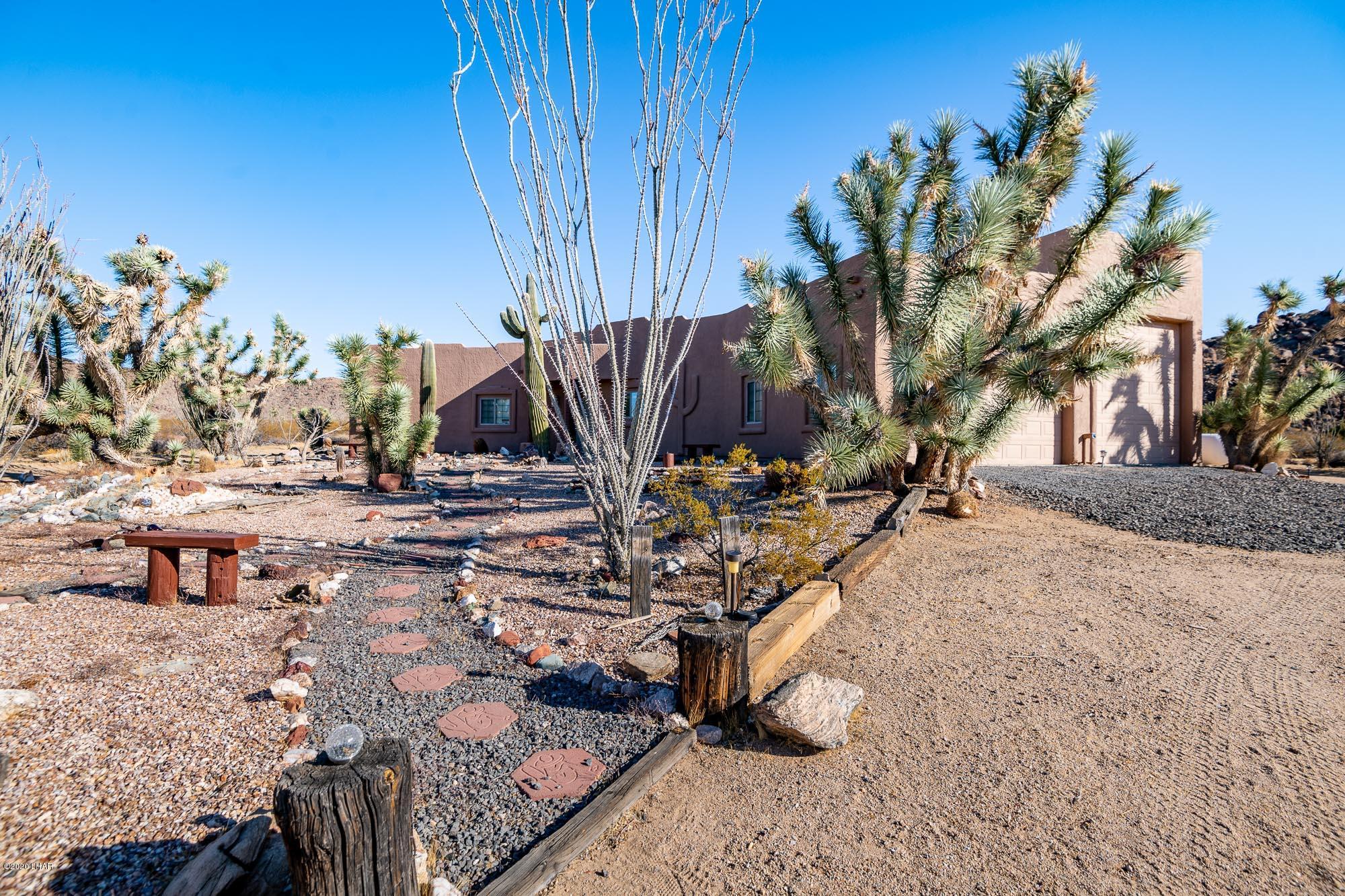 18060 South Tom Mix Road Yucca, AZ 86438 - Photo 4 of 50 18060 S Tom Mix Rd (29 of 58)