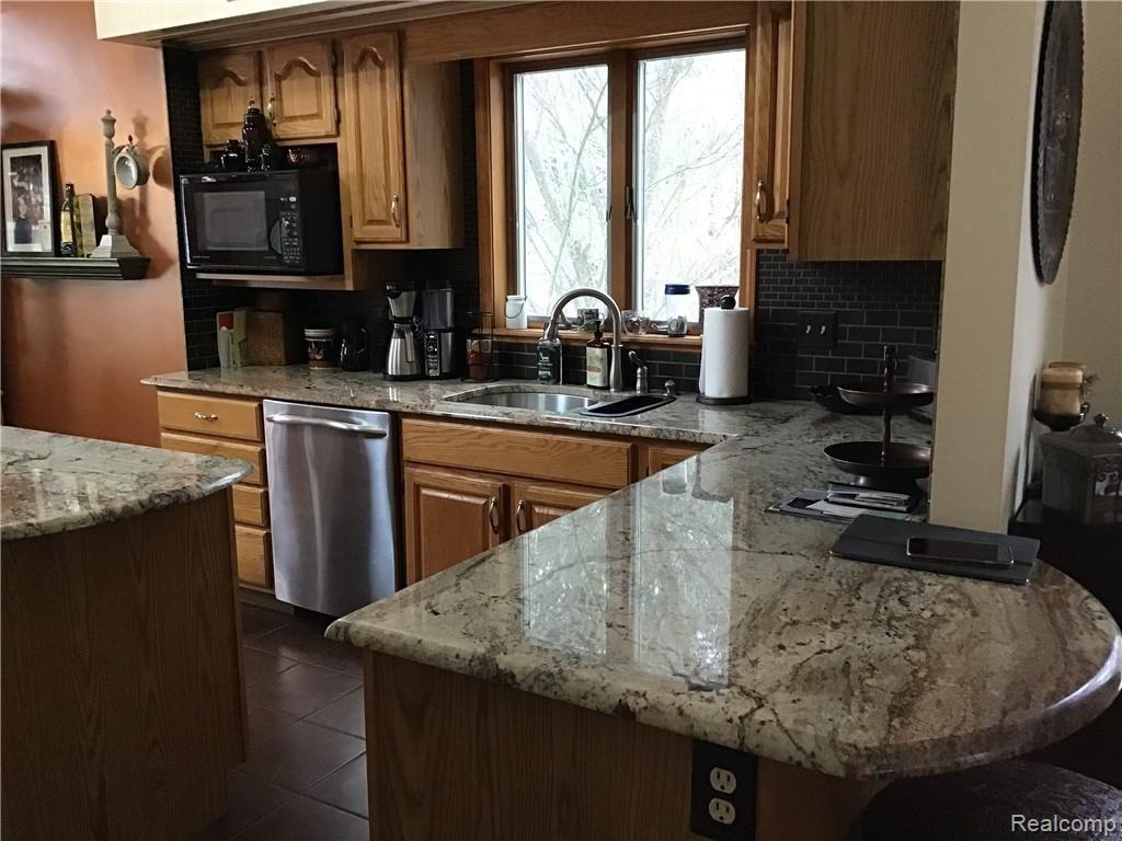 4820 Davison Road Lapeer, MI 48446 - Photo 2 of 23 IMG_0874(1).jpg
