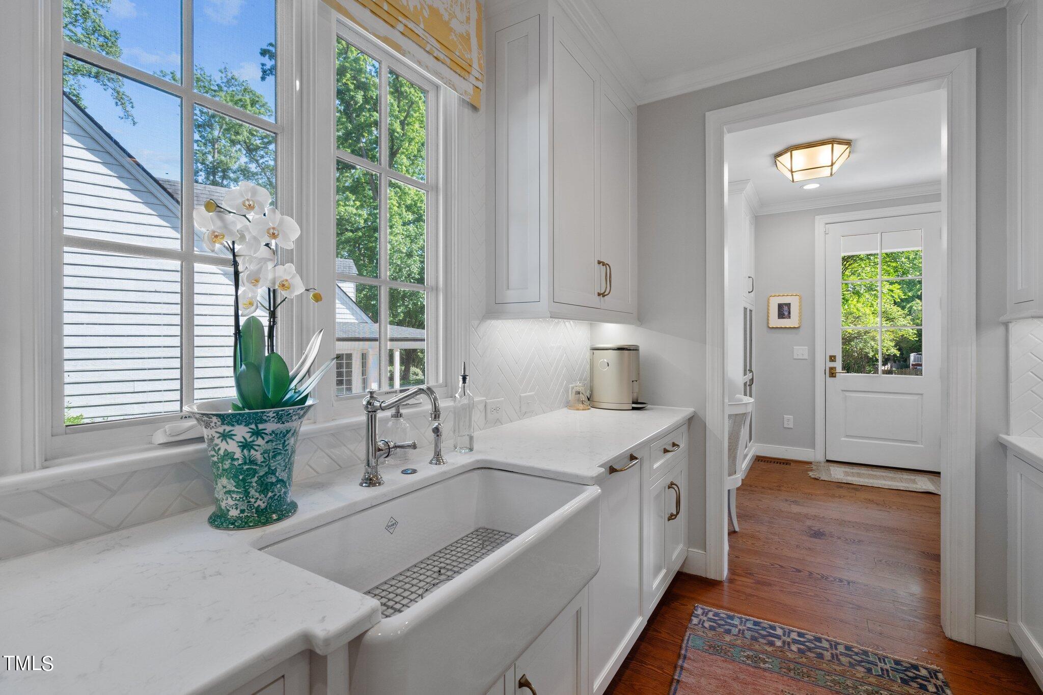 2335 Hales Road Raleigh, NC 27608 - Photo 38 of 65 16-web-or-mls-_NFP8639