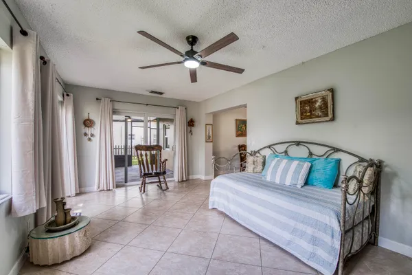 $3,200 | 19468 Delaware Circle, Boca Raton, FL 33434