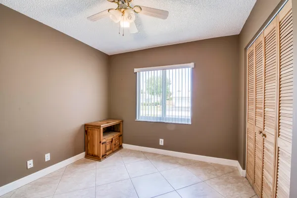 $3,200 | 19468 Delaware Circle, Boca Raton, FL 33434