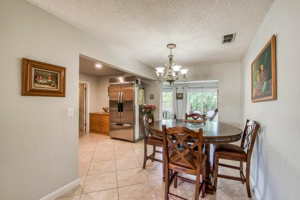 $3,200 | 19468 Delaware Circle, Boca Raton, FL 33434