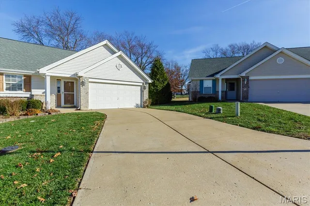 $285,000 | 12 Quiet Meadow Court, St. Peters, MO 63376