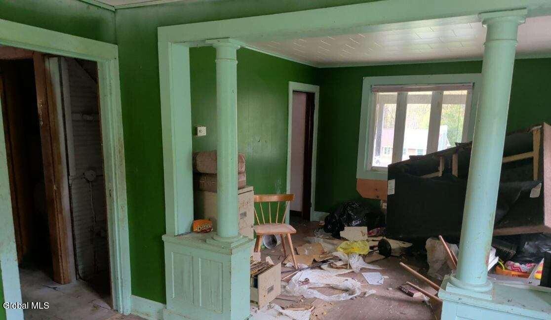 273 Whitney Street Moriah, NY 12974 - Photo 8 of 30 Living room
