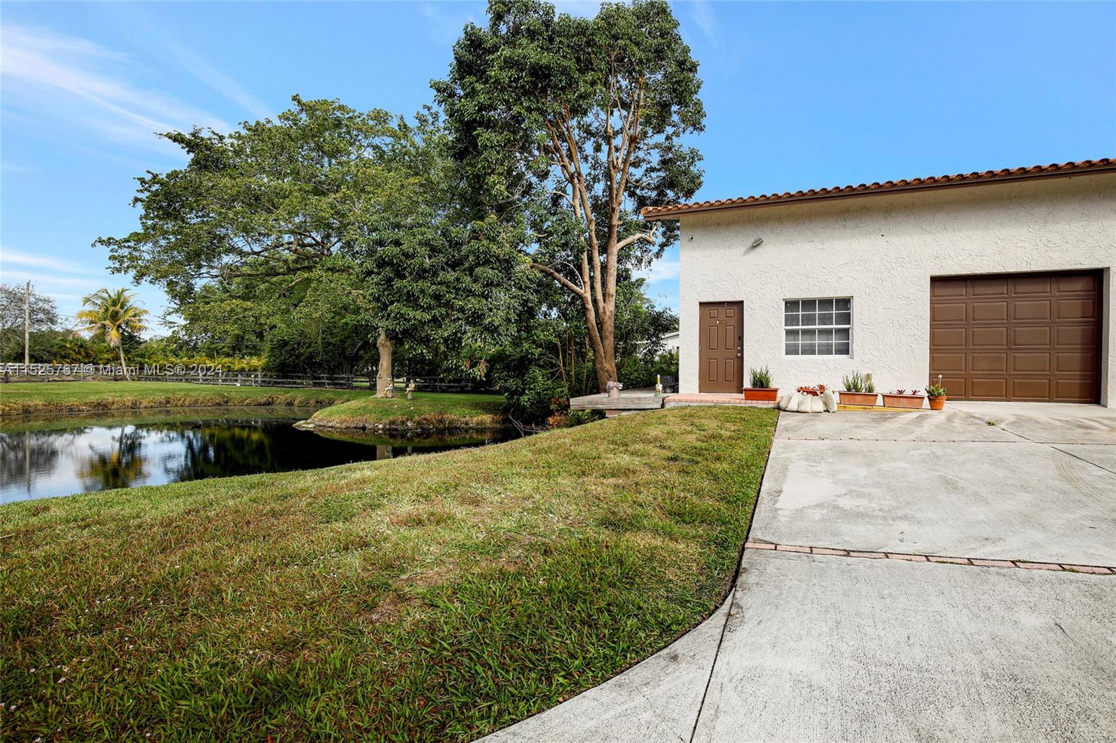 5790 Southwest 130th Avenue Southwest Ranches, FL 33330 - Photo 8 of 37 Gallery Image 8