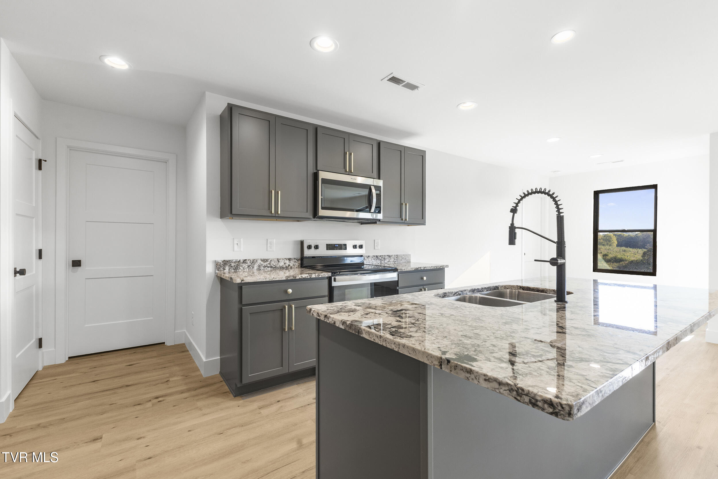 460 Noes Chapel Road Morristown, TN 37814 - Photo 18 of 36 21_img_3621