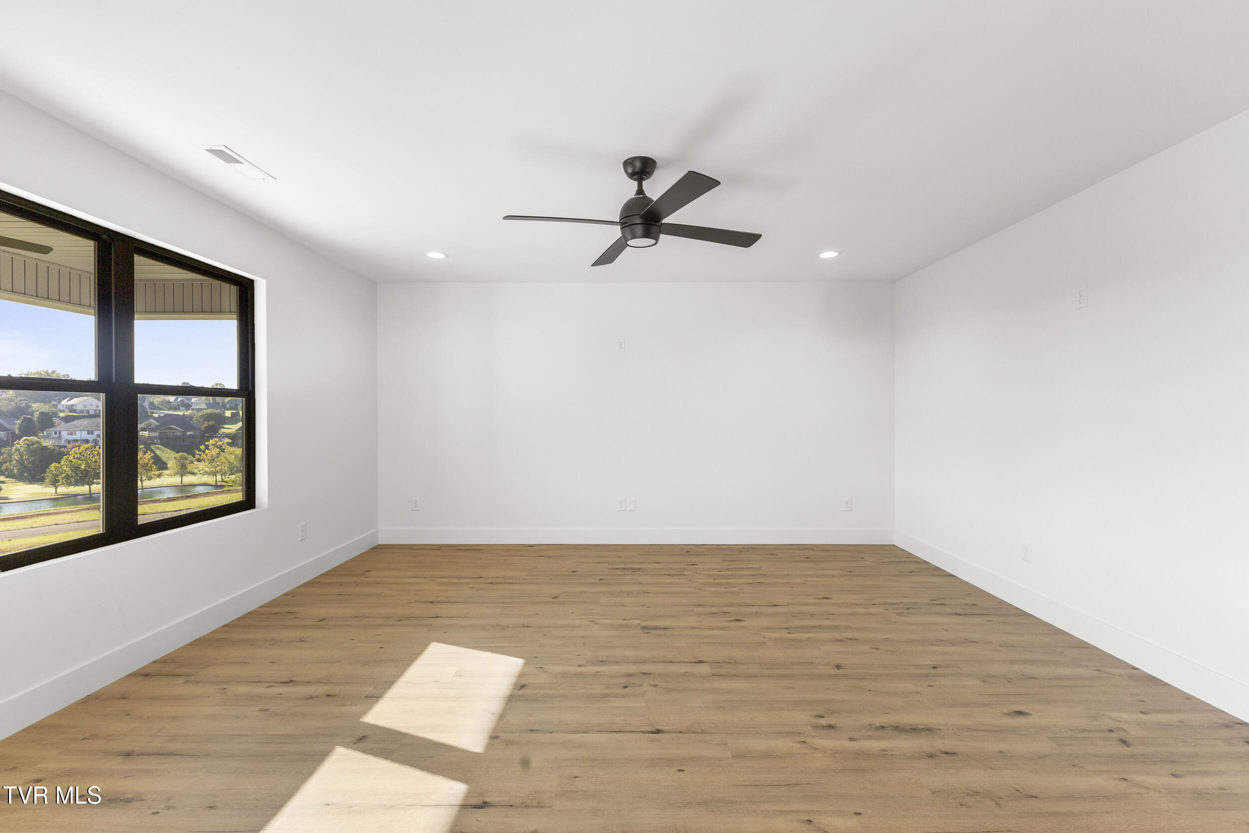 460 Noes Chapel Road Morristown, TN 37814 - Photo 25 of 36 28_img_3654