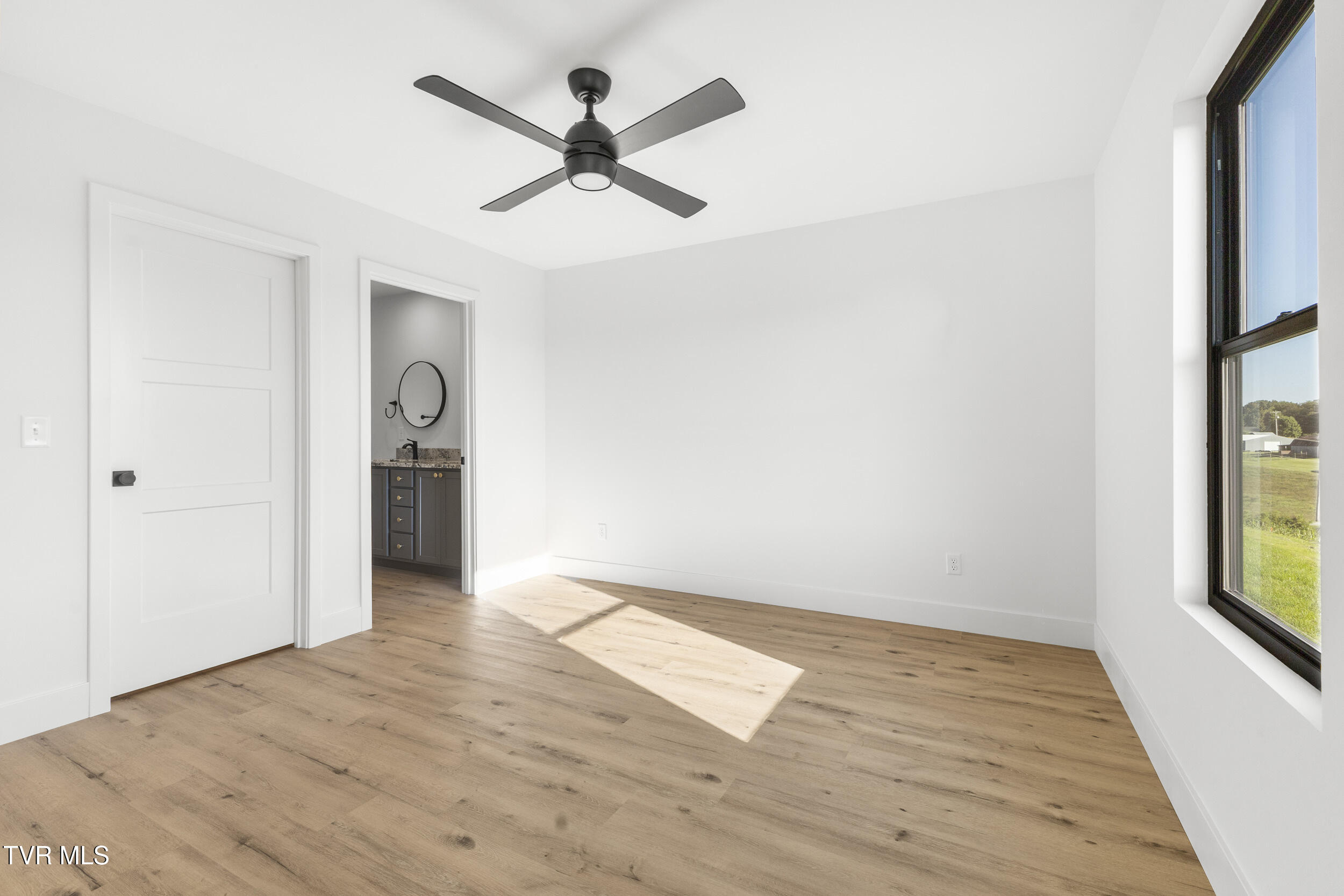 460 Noes Chapel Road Morristown, TN 37814 - Photo 29 of 36 32_img_3684