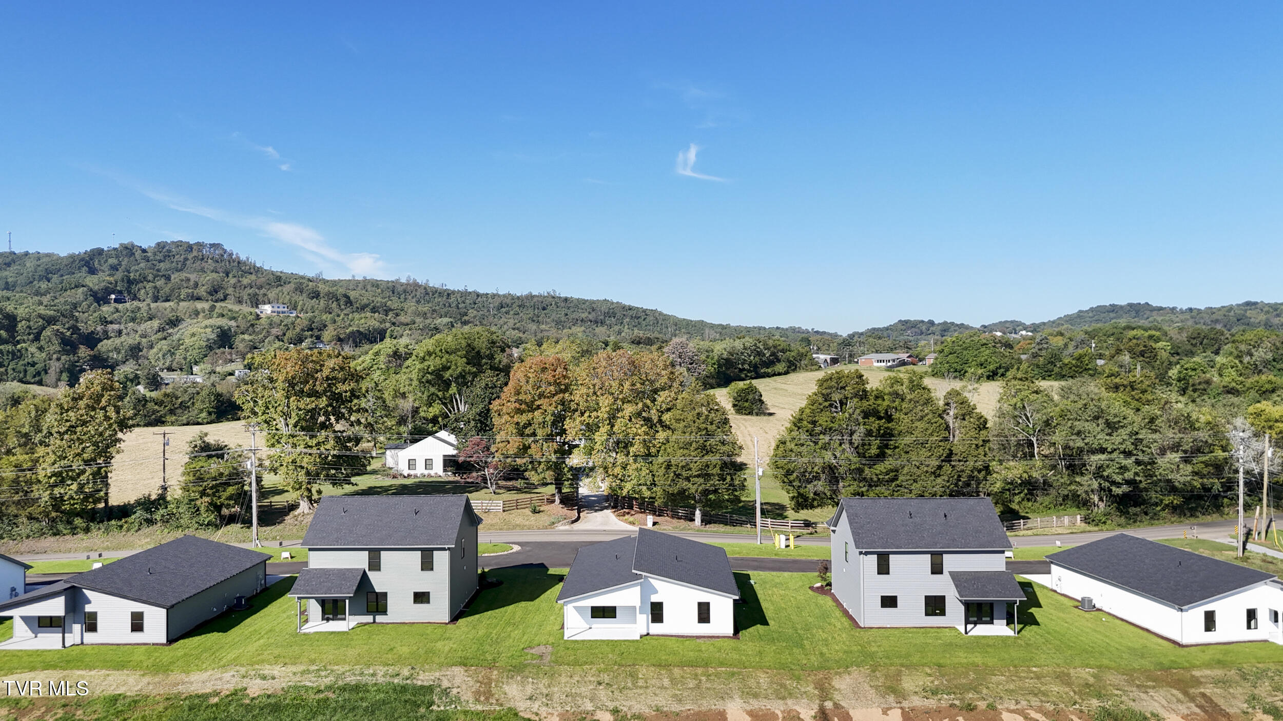 460 Noes Chapel Road Morristown, TN 37814 - Photo 7 of 36 7_dji_20251004103854_0422_d