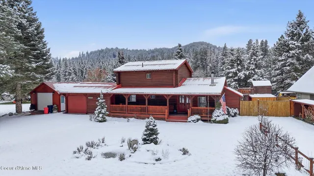 $638,000 | 7228 West Senequoteen Trail, Spirit Lake, ID 83869