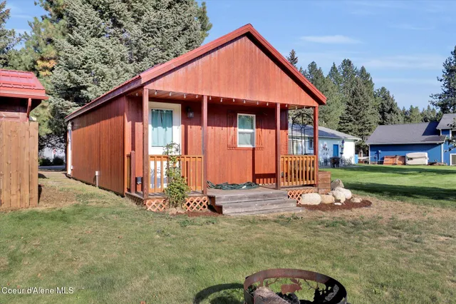 $638,000 | 7228 West Senequoteen Trail, Spirit Lake, ID 83869