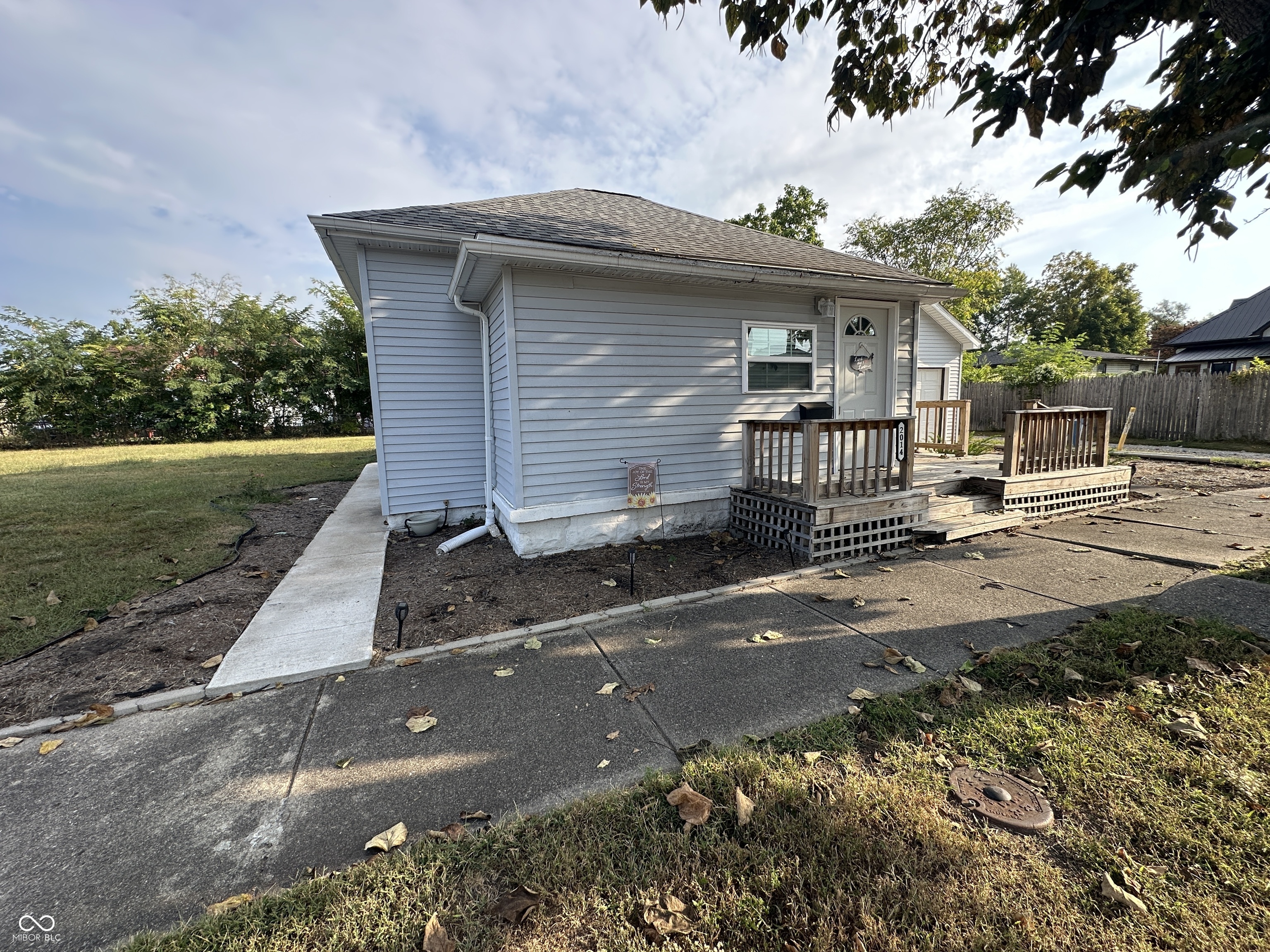 2014 Buckeye Street Terre Haute, IN 47804 - Photo 3 of 19