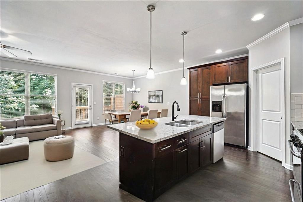 5550 Lightheart Court Suwanee, GA 30024 - Photo 2 of 12