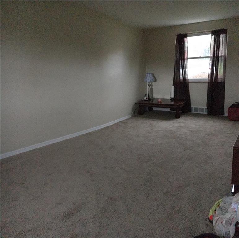1513 Bevan Road Whitehall, PA 15227 - Photo 9 of 25 Gallery Image 9