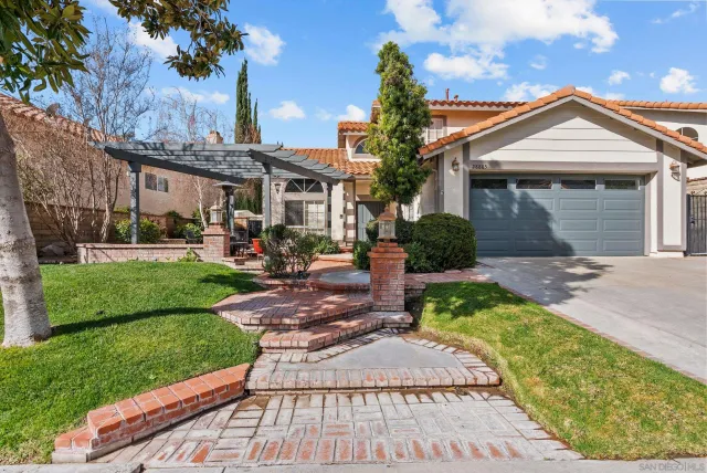 $935,000 | 28885 Shadow Valley Lane, Santa Clarita, CA 91390