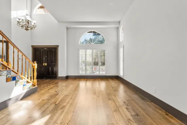 $935,000 | 28885 Shadow Valley Lane, Santa Clarita, CA 91390