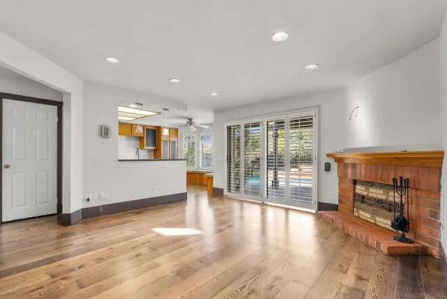 $935,000 | 28885 Shadow Valley Lane, Santa Clarita, CA 91390