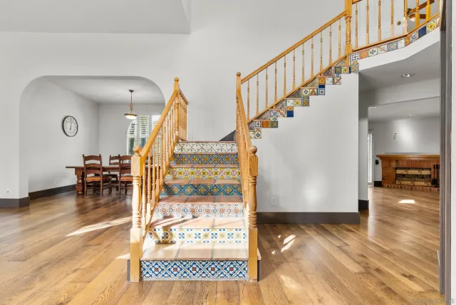 $935,000 | 28885 Shadow Valley Lane, Santa Clarita, CA 91390