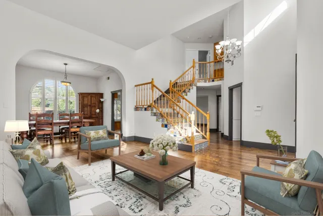 $935,000 | 28885 Shadow Valley Lane, Santa Clarita, CA 91390