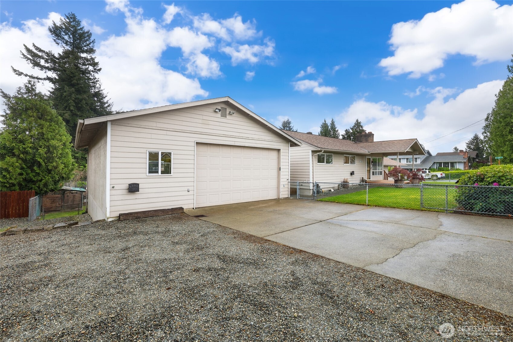 2402 Union Avenue Northeast Renton, WA 98059 - Photo 34 of 39