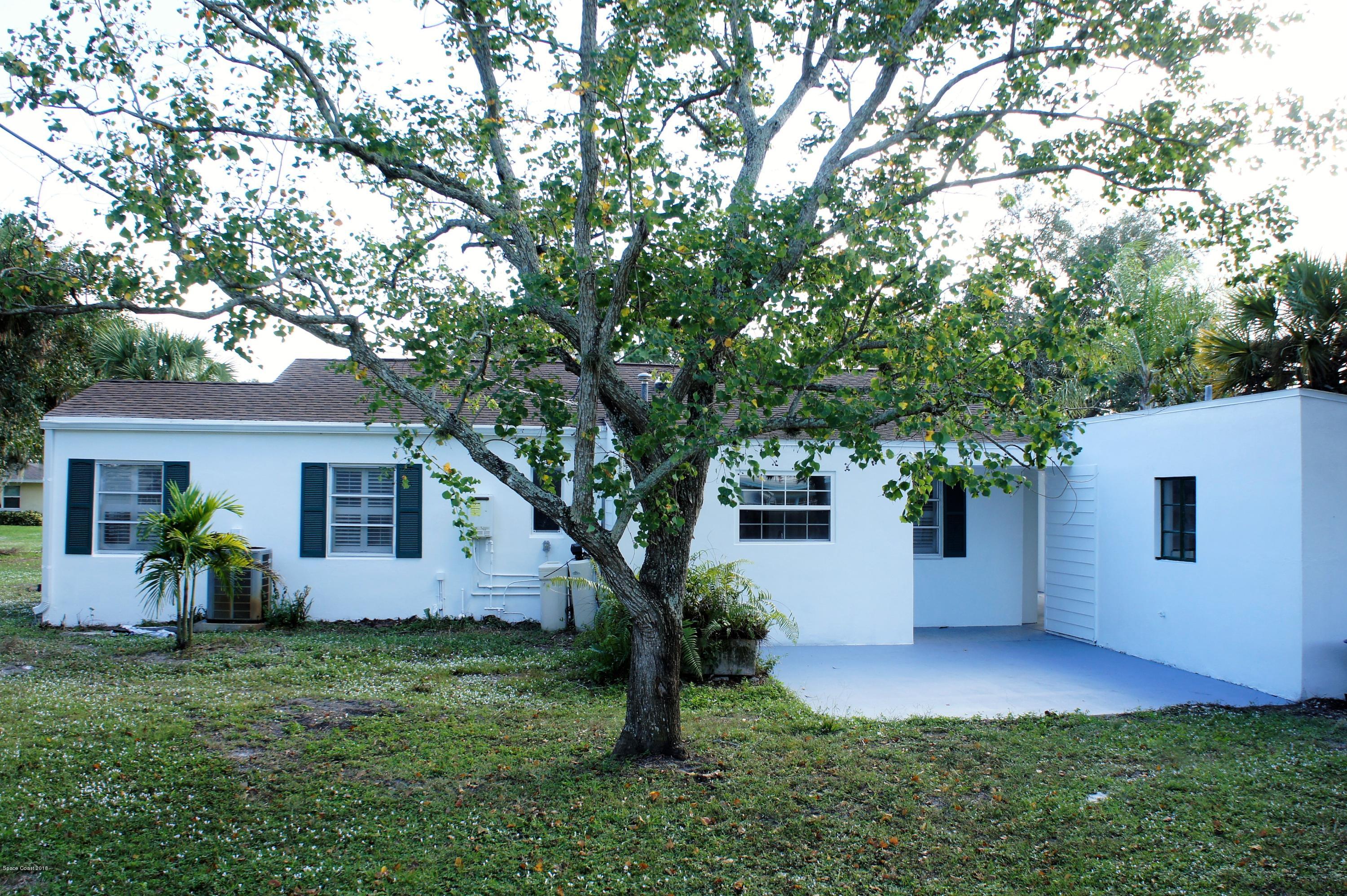 108 Peekskill Place Melbourne, FL 32901 - Photo 3 of 23 _DSC8707