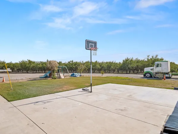 $899,000 | 20445 Manning Avenue, San Joaquin, CA 93660