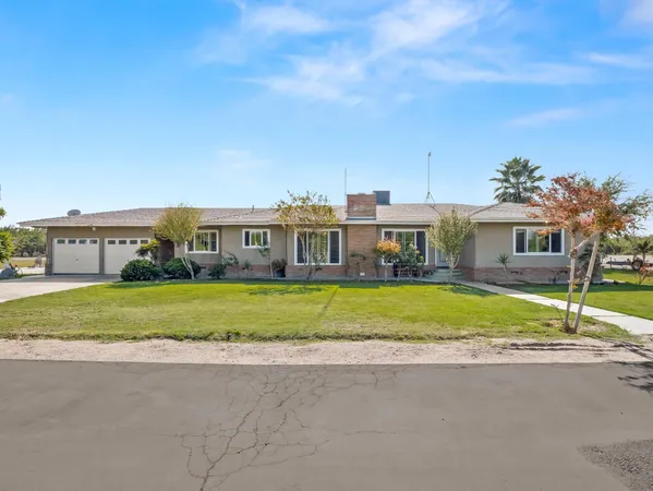 $899,000 | 20445 Manning Avenue, San Joaquin, CA 93660