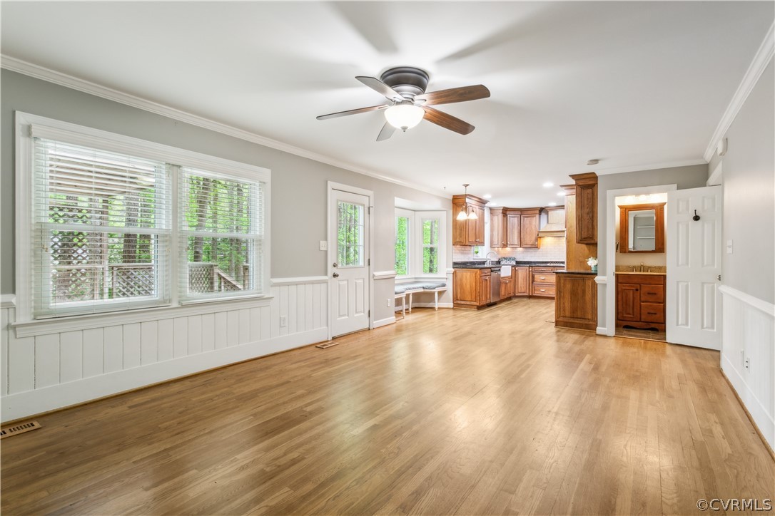 204 Old Cart Road Williamsburg, VA 23188 - Photo 10 of 49 a view of a livingroom with a furniture wooden floor and a window