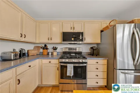 $339,000 | 120 North Oak Street, Freemansburg, PA 18017